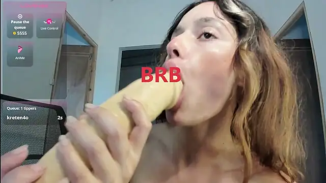 צ'אט XXX בשידור חי של karenarango
