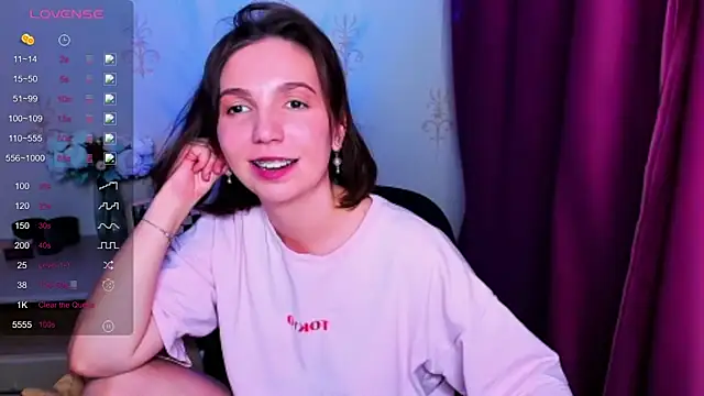 Chat XXX Live KindHazelHere_