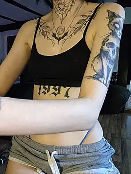 Smokaxhontas' Live XXX Chat
