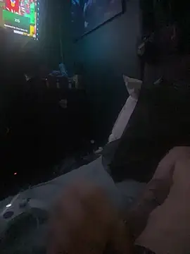 Biguk7inch Show in webcam