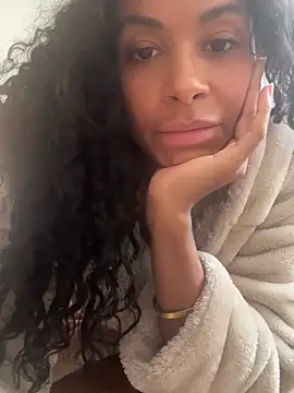 Chat XXX ao vivo de Risque-Danni-Rose