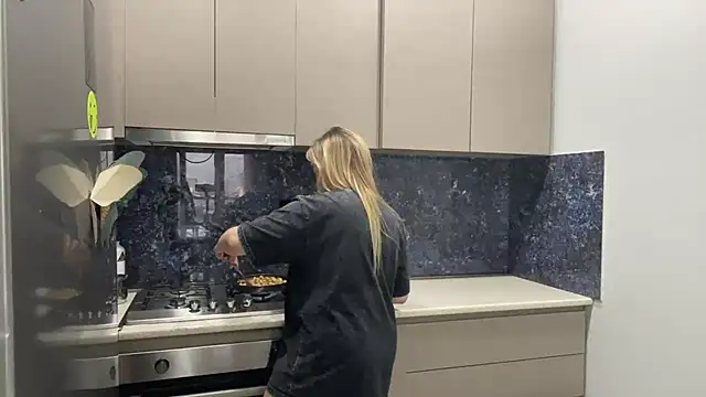 Chat XXX ao vivo de alyrasun