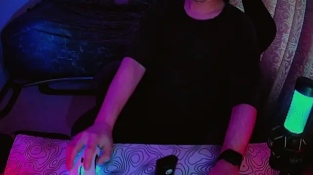 XXX chat uživo modela fame_bc