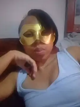 XXX chat uživo modela Khairunisa36