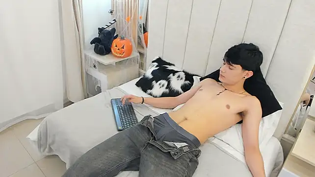 Alan__brook Live XXX Chat