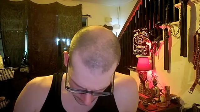 MasterDaddyCool – Naživo XXX chat