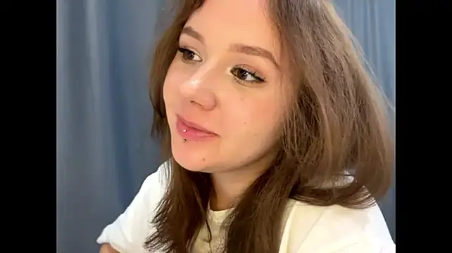 แชท XXX สดของ kseniyatemia