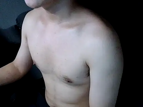 Chatroom XXX en direct de Louis_Caox