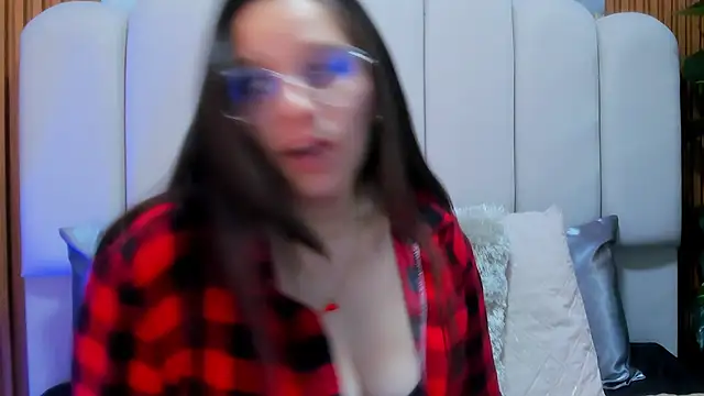 Chat +18 de Roxie_frox ao vivo