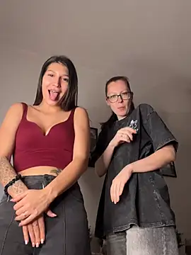 RussianGirls_ লাইভ XXX চ্যাট