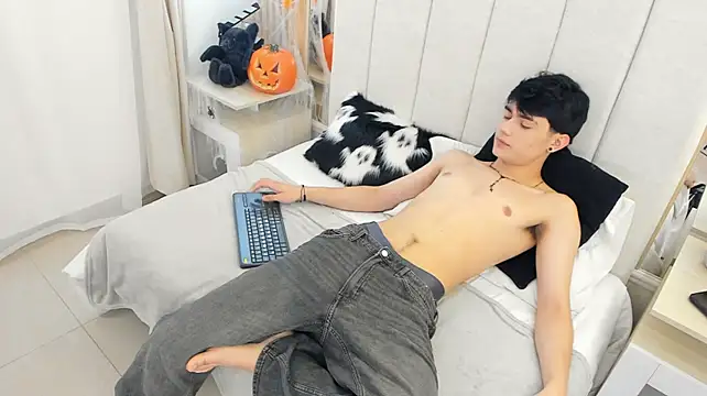 Chat XXX en directo de Alan__brook