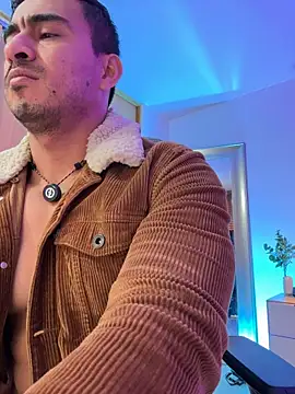 Czat XXX na żywo – Chris_Clarck