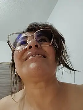 دردشة AlexxiaaMat الجنسية المباشرة