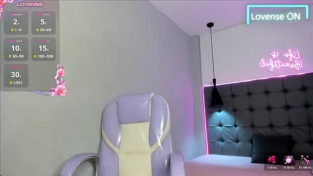 scarletcherry18 – Naživo XXX chat