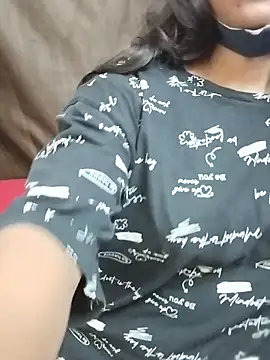 Chat XXX ao vivo de Roji_bha