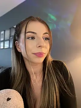 Chat XXX en directo de Mia_Ethan
