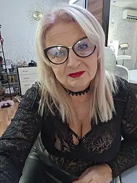 AvrilMillers' Live XXX Chat