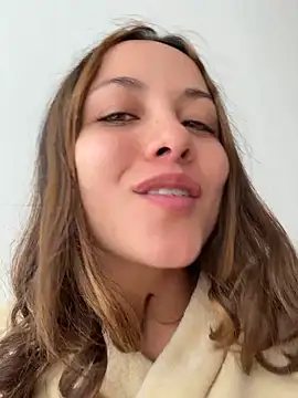 XXX chat uživo modela Megan_Rodrigo