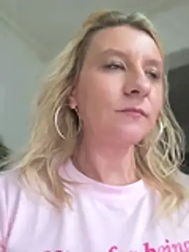 Chat XXX ao vivo de KaylinJan