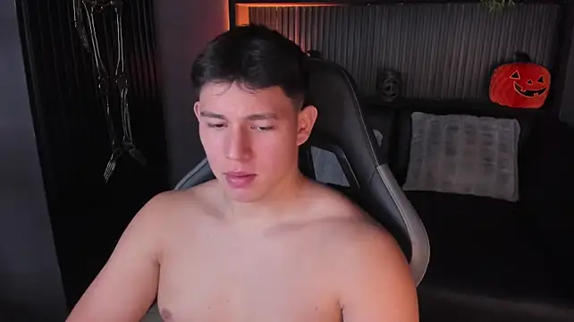 JamesCr_ – Naživo XXX chat