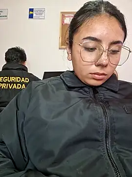 Angela__05: απευθείας συνομιλία ΧΧΧ