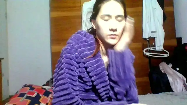 NickiKisinger live XXX chat