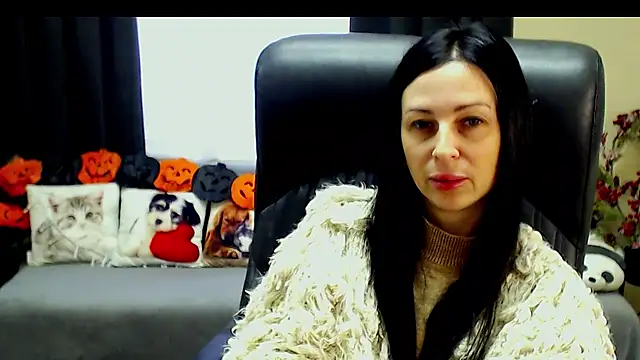 SweetLouise_ Adlı Modelin Canlı XXX Sohbeti