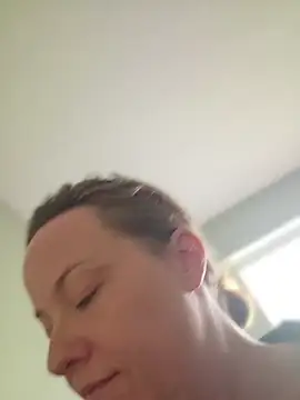 julimonroe's Live XXX Chat