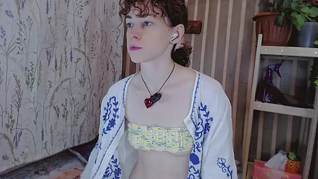 Amina_Barbarian Adlı Modelin Canlı XXX Sohbeti