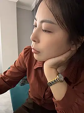 YaoYao8888 Adlı Modelin Canlı XXX Sohbeti