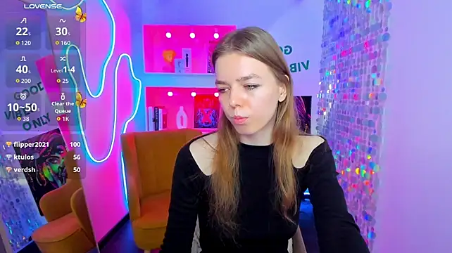 دردشة TinaTayylor الجنسية المباشرة