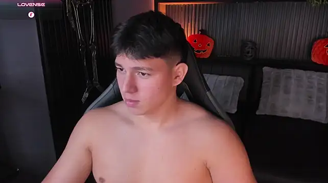 JamesCr_n Live XXX chat