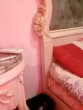 MIRO-NAWAL Adlı Modelin Canlı XXX Sohbeti