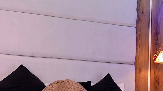 AbrillCute_ Chat XXX in diretta