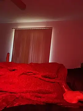 reecieofficial: απευθείας συνομιλία ΧΧΧ