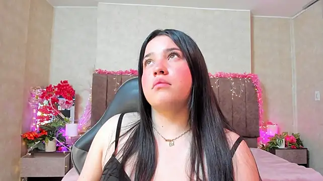 Julieth_Caandy Chat XXX in diretta