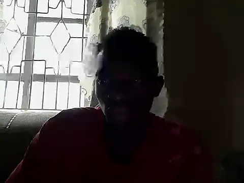 Show modela JewelFuckEntertainer212 na web-kameri