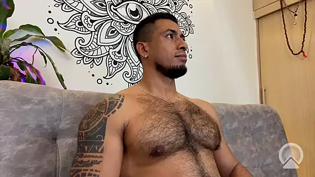 aaroncolombia Adlı Modelin Canlı XXX Sohbeti