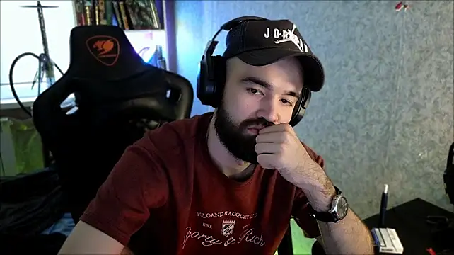 _Serious_Man: απευθείας συνομιλία ΧΧΧ
