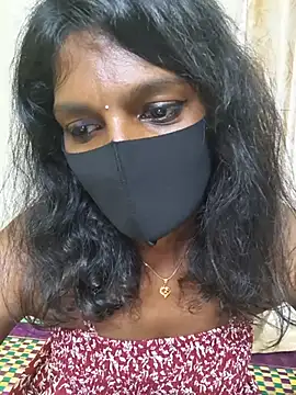 Tamil_lovelydoll96 Adlı Modelin Canlı XXX Sohbeti