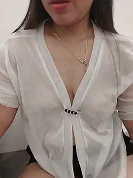 Kelly-sex69 Adlı Modelin Canlı XXX Sohbeti