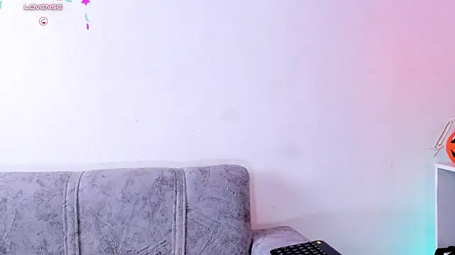 NinaInk Adlı Modelin Canlı XXX Sohbeti