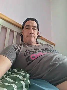 Jizzma13 live XXX chat