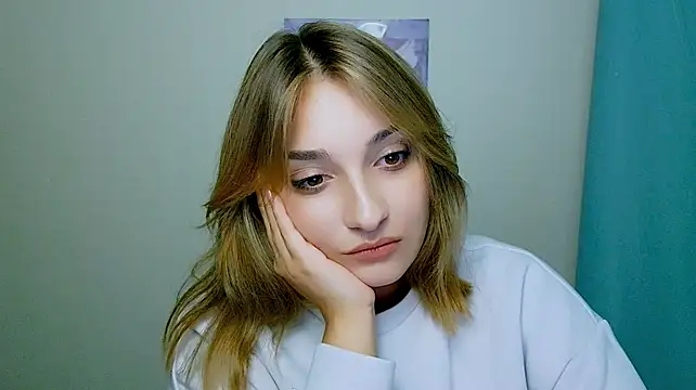 veryshygirl Adlı Modelin Canlı XXX Sohbeti