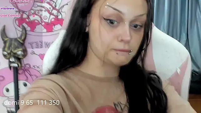 MelonyEmo Adlı Modelin Canlı XXX Sohbeti
