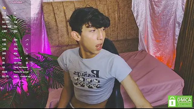 Živý XXX chat ETHANN_TAY1