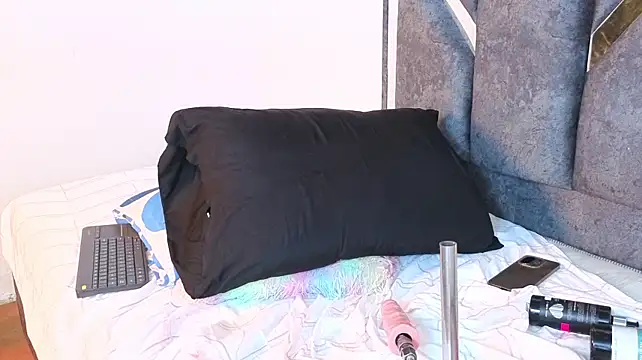 Chat XXX ao vivo de LILITH-LAFFY