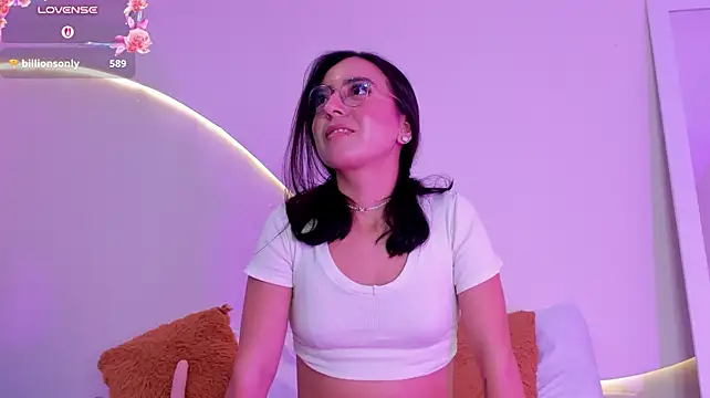amy_nami Adlı Modelin Canlı XXX Sohbeti