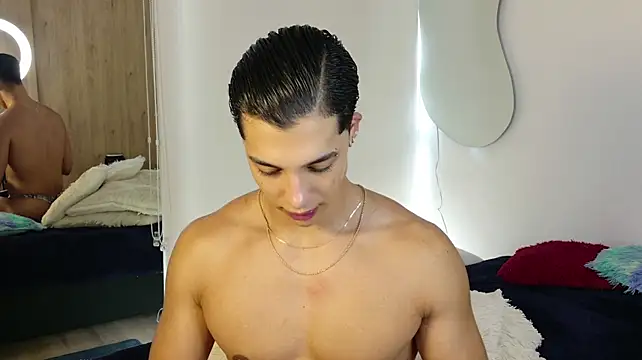 Troye_Williams live XXX chat
