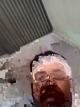 Show webcam de DesiBoy_Live